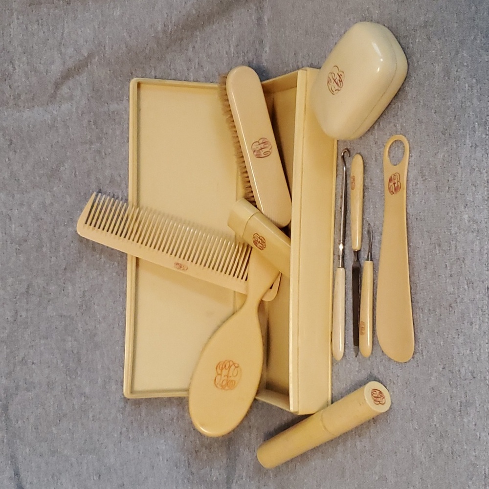 Vintage 1900's Celluloid Vanity Dresser Travel Set